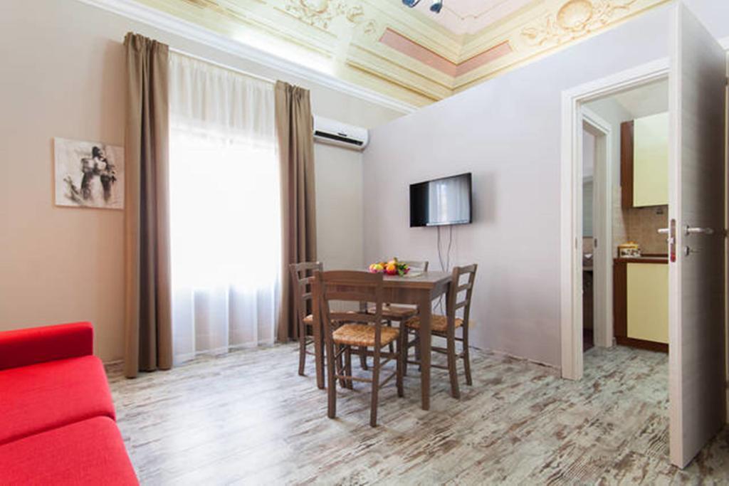 Bed and Breakfast Emporium Кастелламмаре-дель-Голфо Номер фото